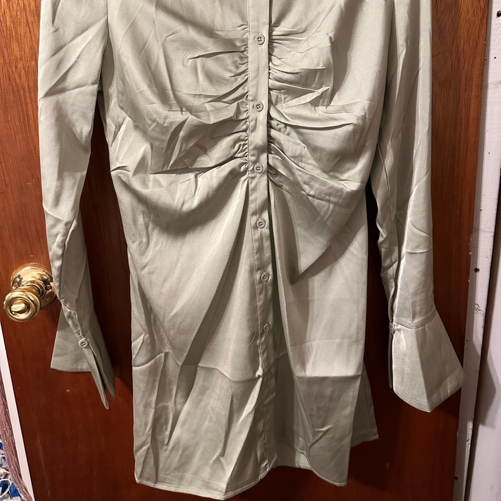 Dress - Picture 2 of 2